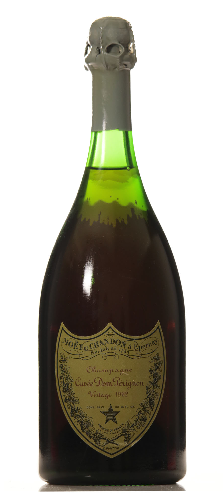 Dom Perignon 1962 (clear color, deposits on the glass)-0